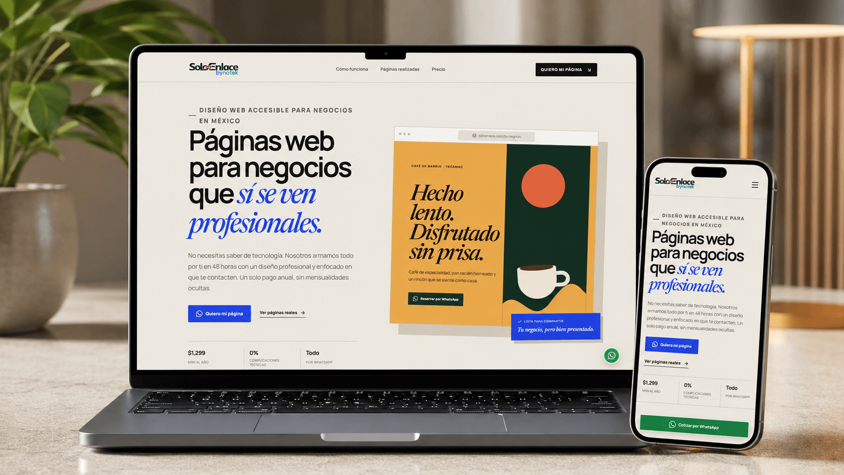 Sitio de SoloEnlace mostrado en una laptop y un teléfono